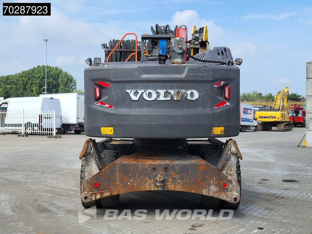 Volvo EW220E