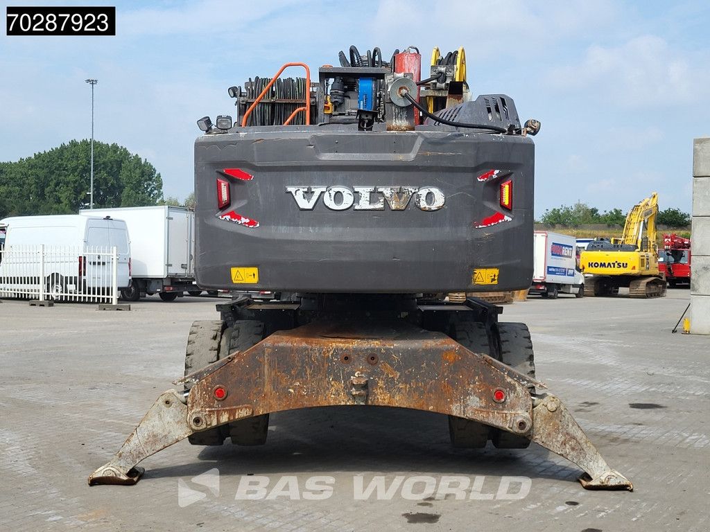 Volvo EW220E