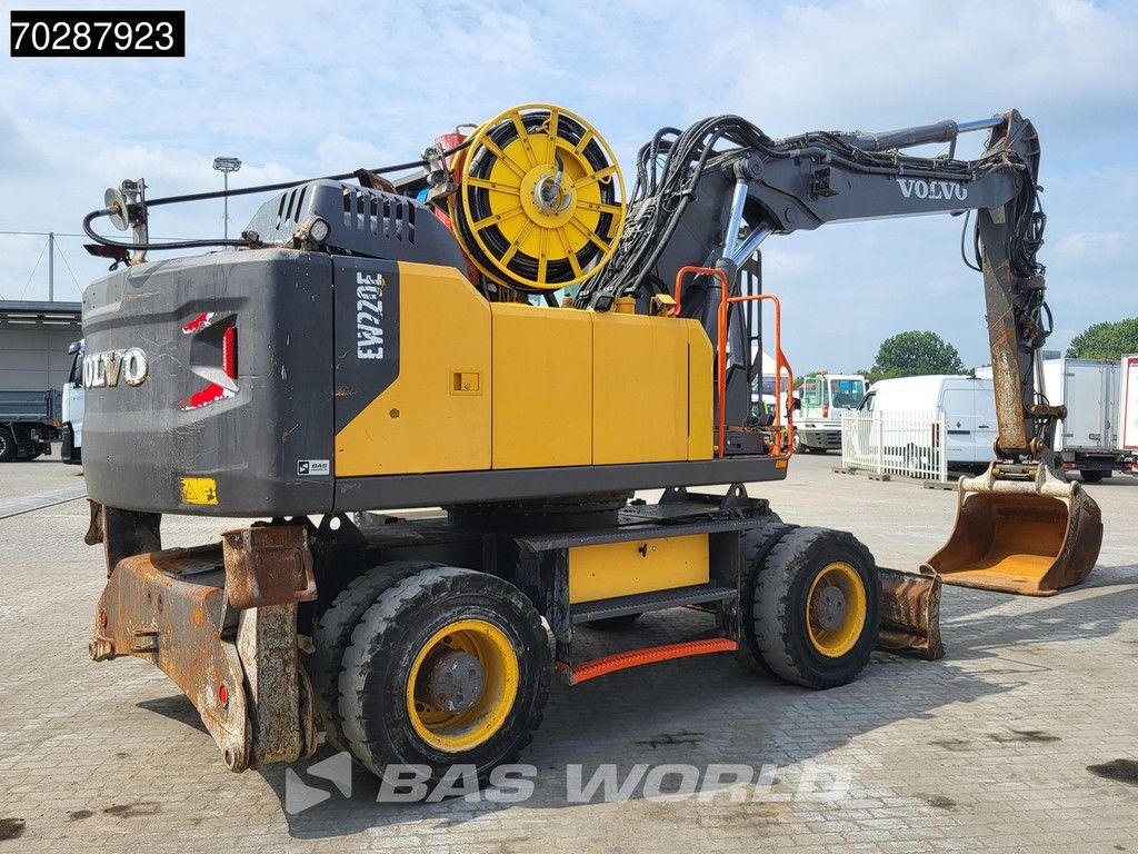 Volvo EW220E