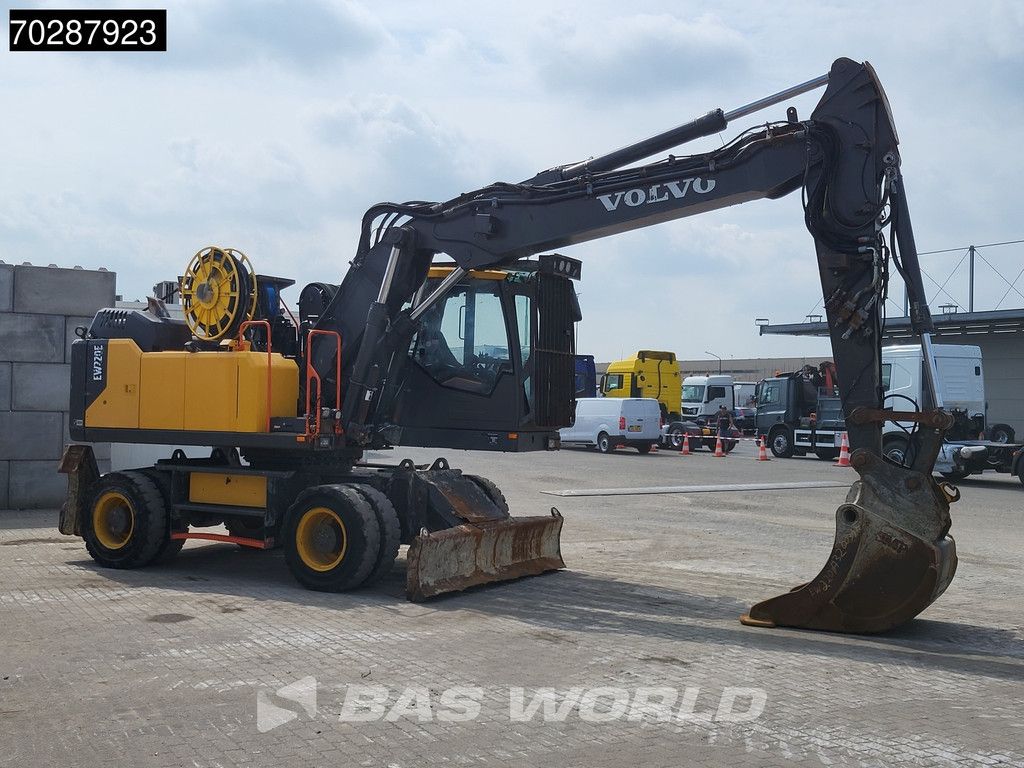 Volvo EW220E
