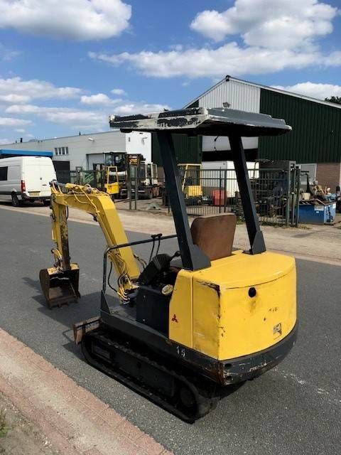 Minigraver Mitsubishi MM15