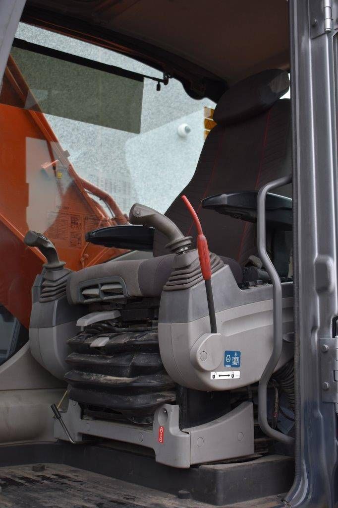 Crawler excavator Hitachi Zaxis 280LC