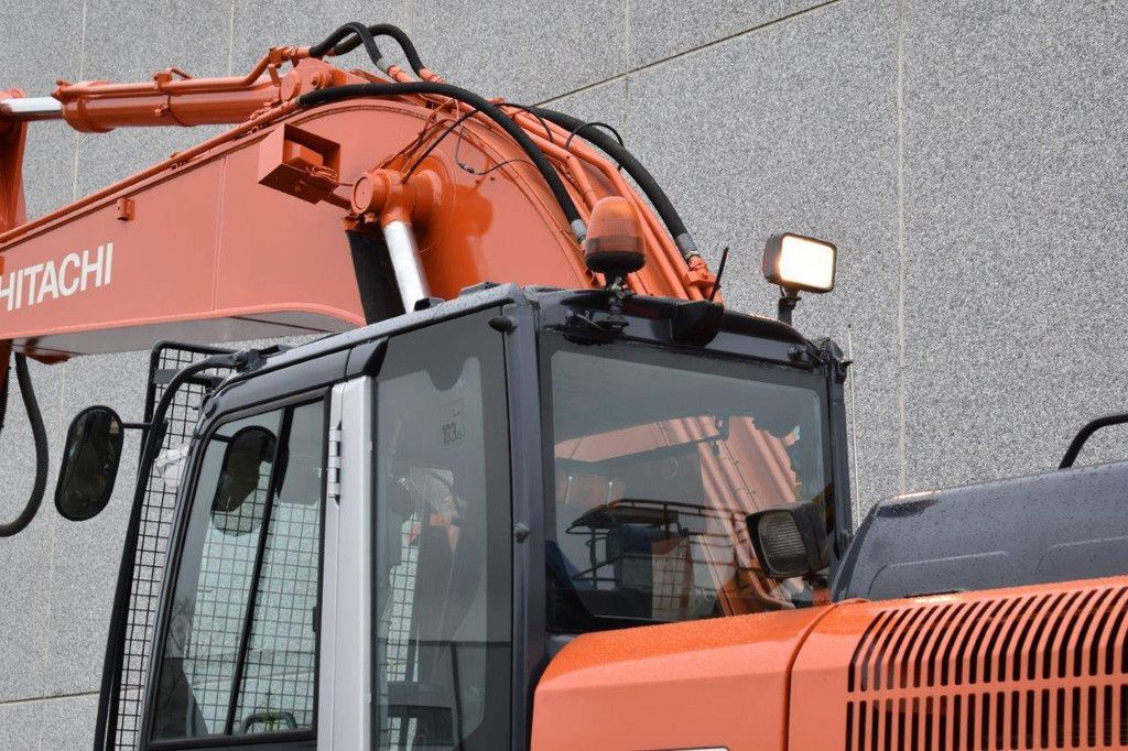 Crawler excavator Hitachi Zaxis 280LC
