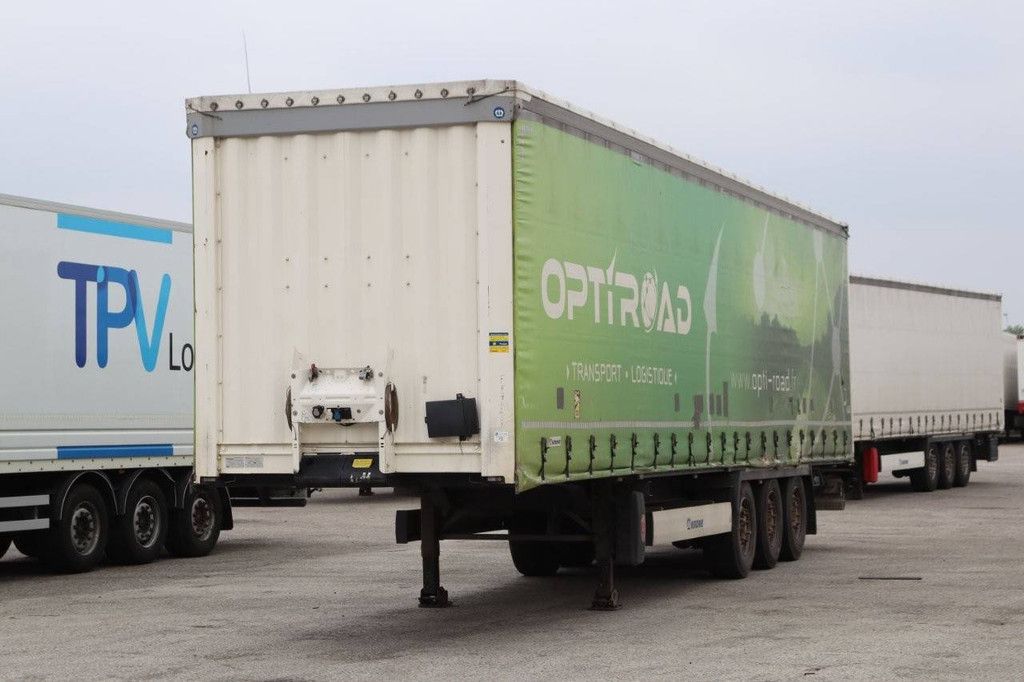 Krone SD sliding tarpaulin trailer