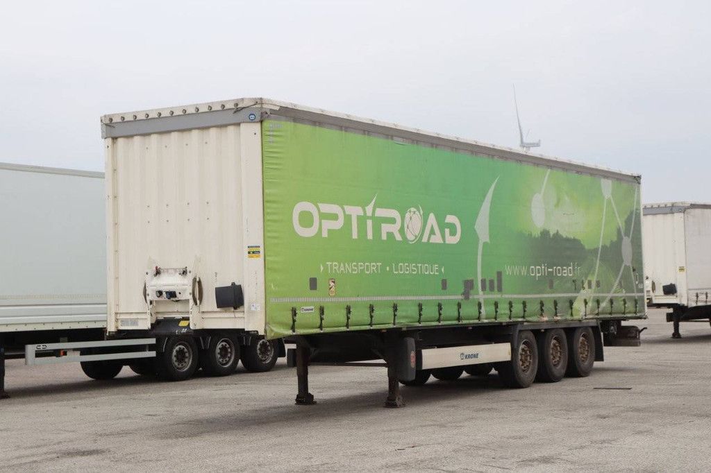 Krone SD sliding tarpaulin trailer