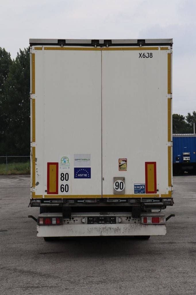 Krone SD sliding tarpaulin trailer