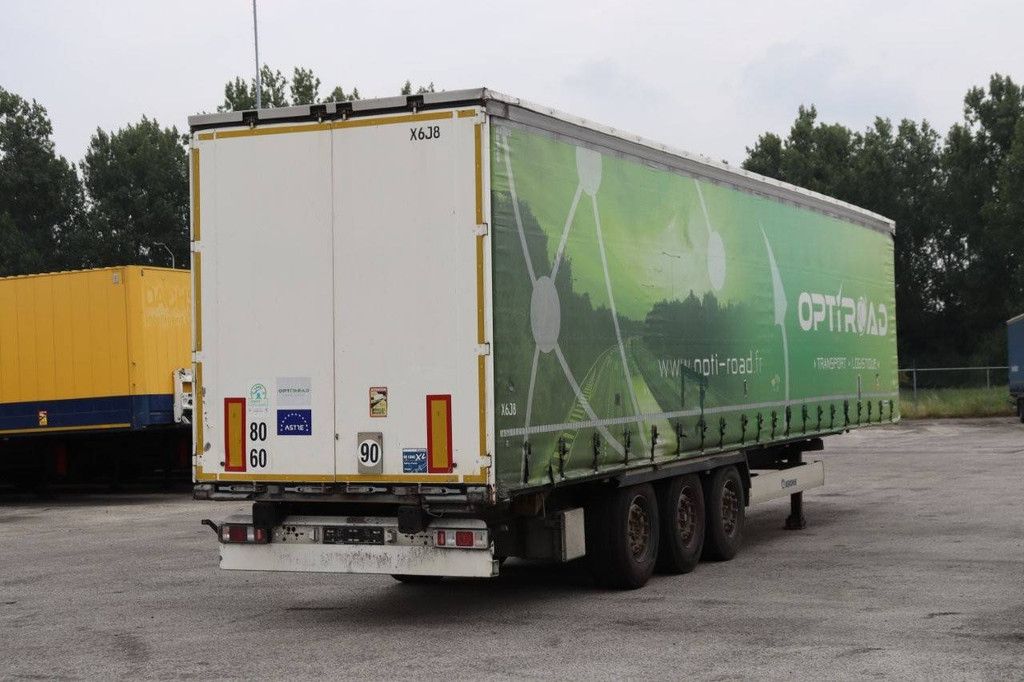 Krone SD sliding tarpaulin trailer