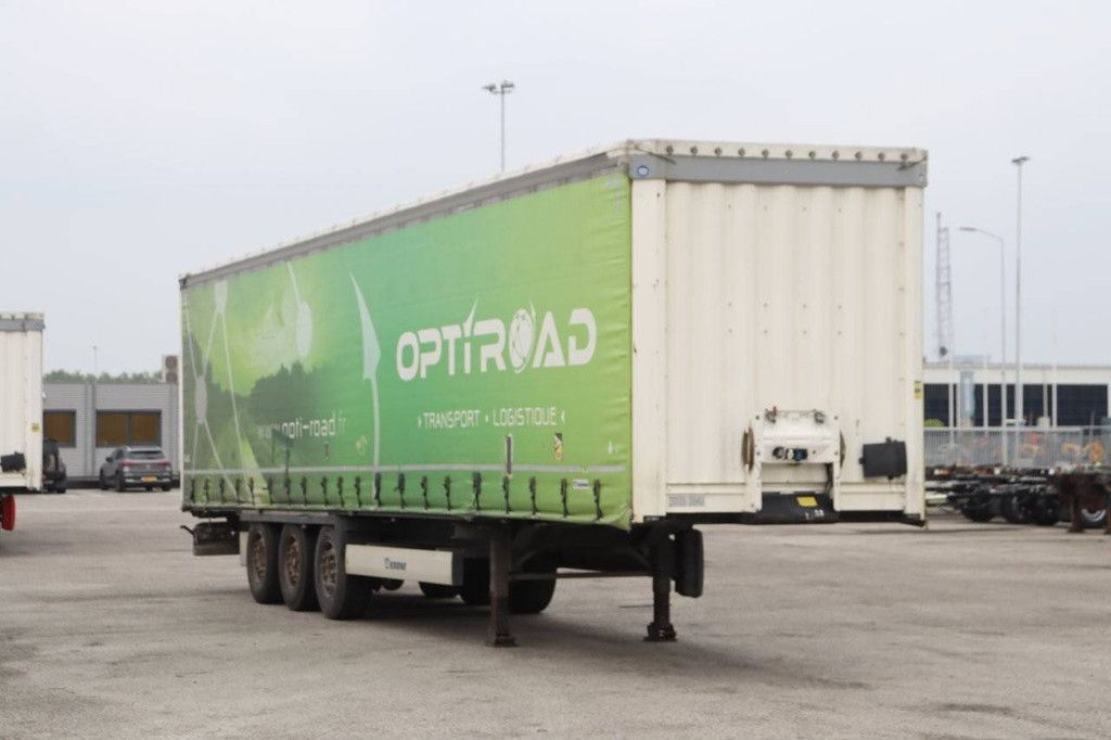 Krone SD sliding tarpaulin trailer