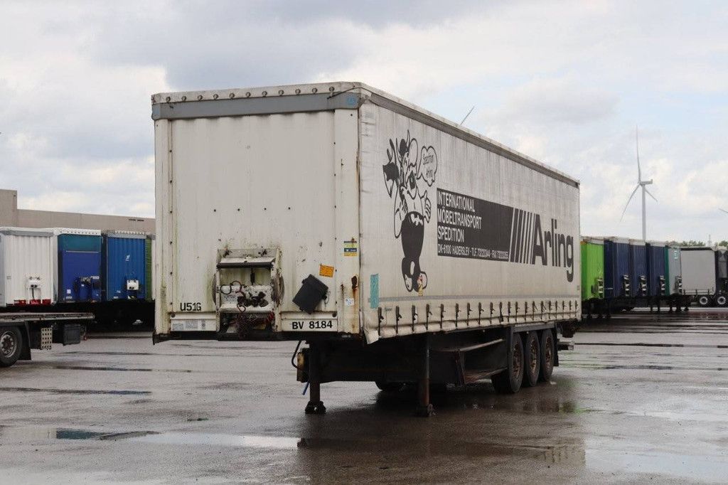 Krone SD sliding tarpaulin trailer