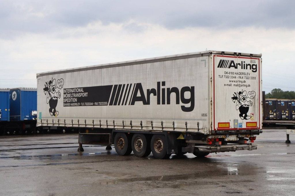 Krone SD sliding tarpaulin trailer