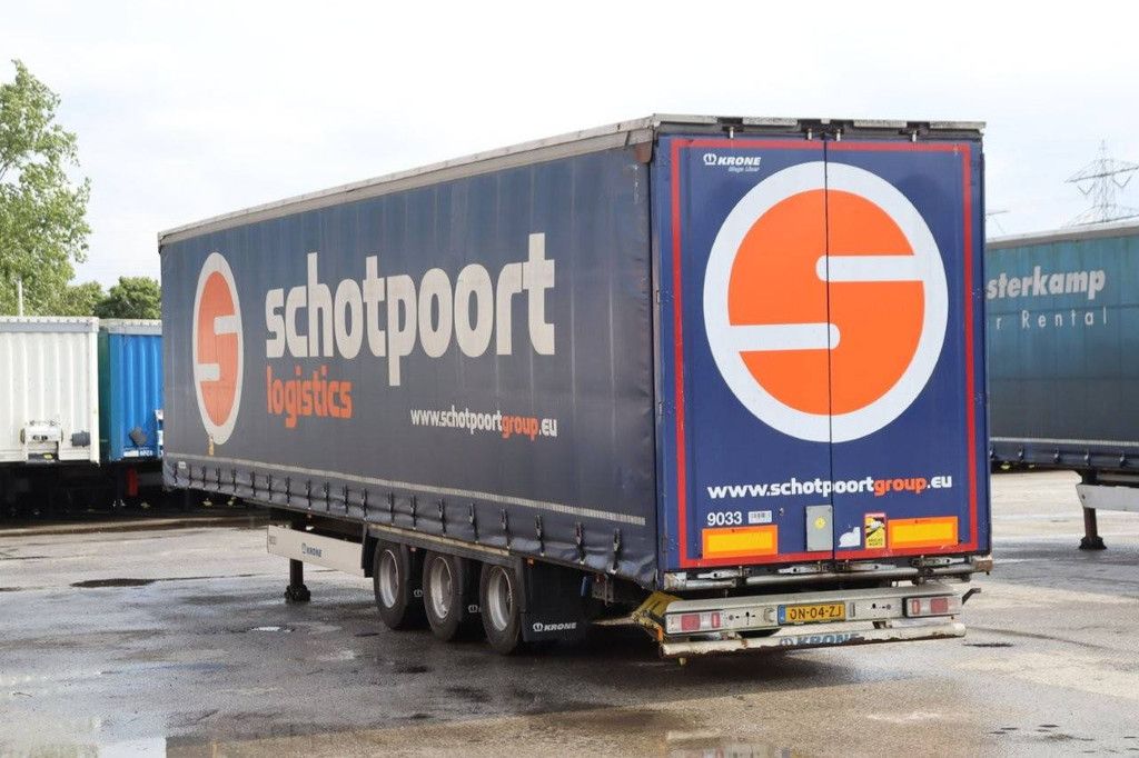 Krone SD 2015 sliding tarpaulin trailer