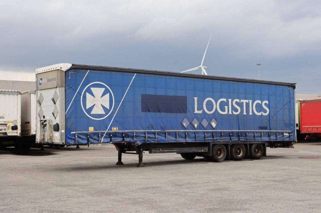 Schmitz Cargobull SCB*S3T 2013 sliding tarpaulin trailer