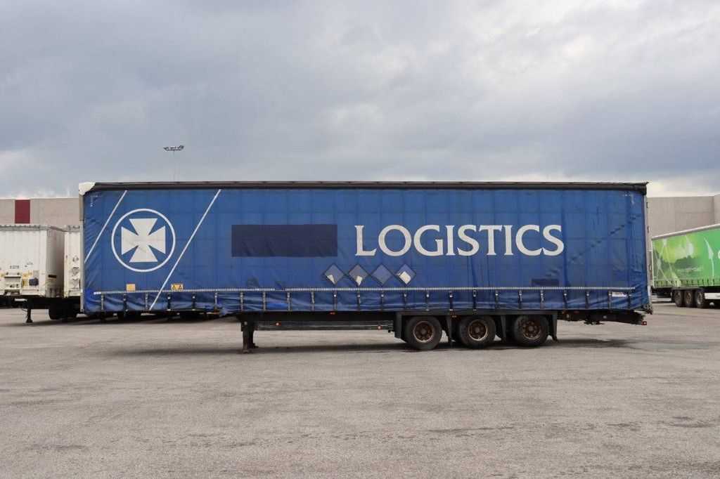 Schmitz Cargobull SCB*S3T 2013 sliding tarpaulin trailer