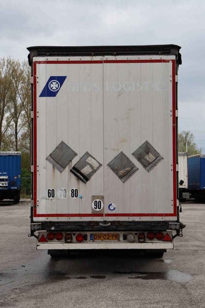 Schmitz Cargobull SCB*S3T 2013 sliding tarpaulin trailer