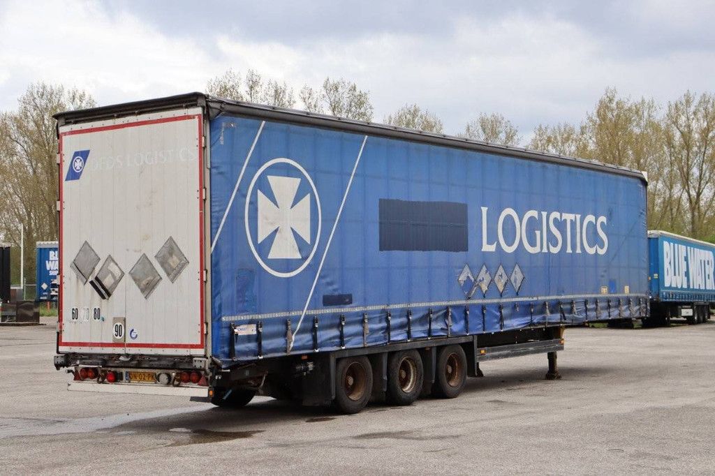 Schmitz Cargobull SCB*S3T 2013 sliding tarpaulin trailer