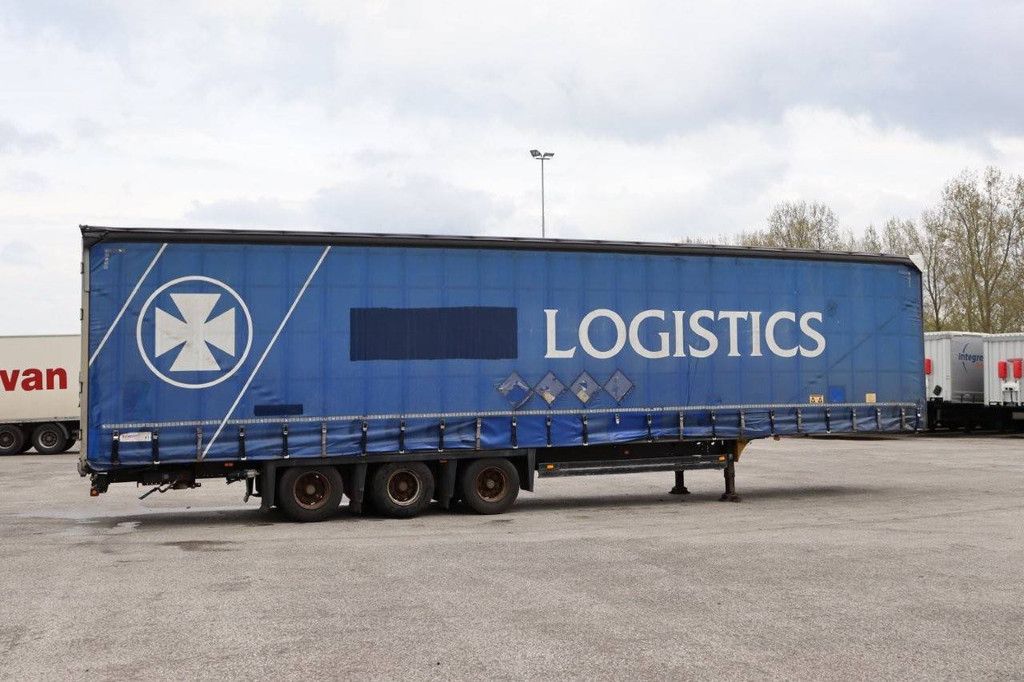 Schmitz Cargobull SCB*S3T 2013 sliding tarpaulin trailer