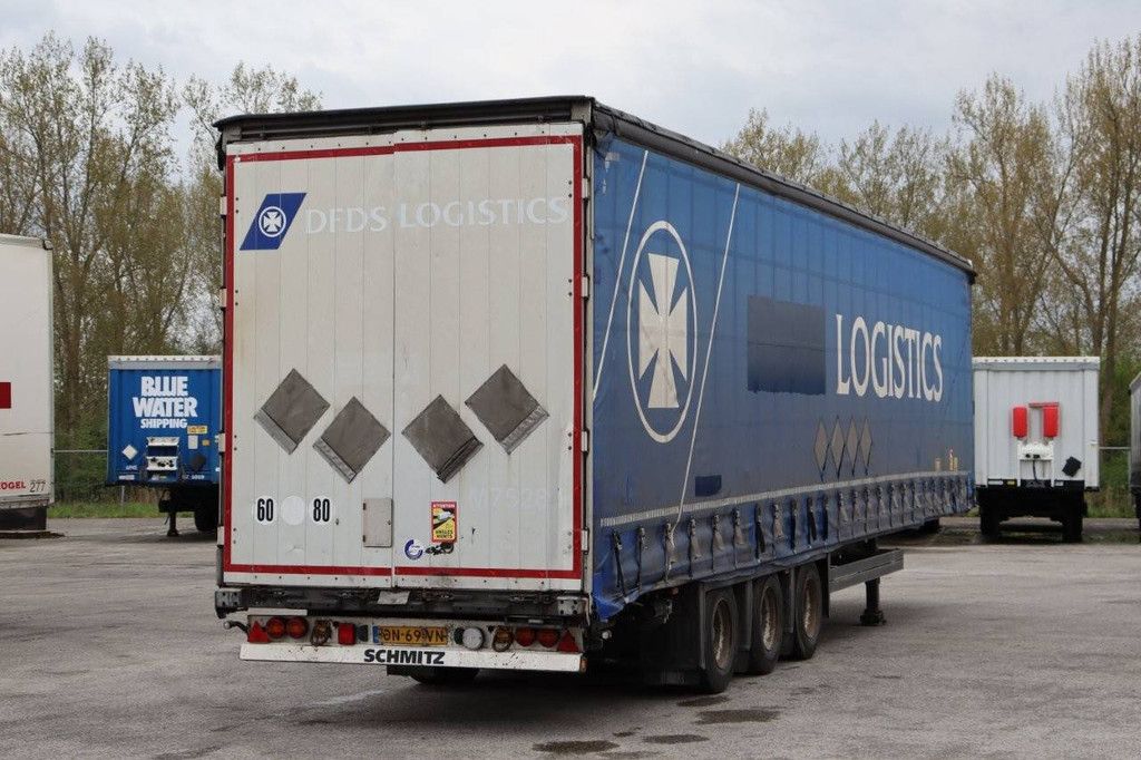 Schmitz Cargobull sliding tarpaulin trailer N/A 2013