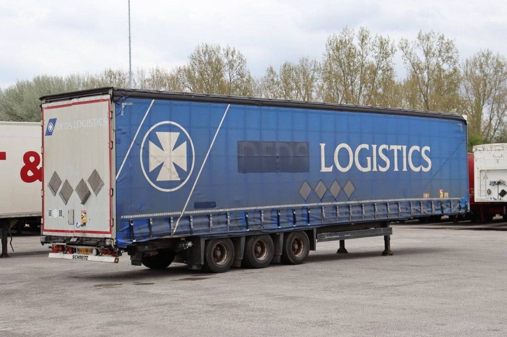 Schmitz Cargobull sliding tarpaulin trailer N/A 2013