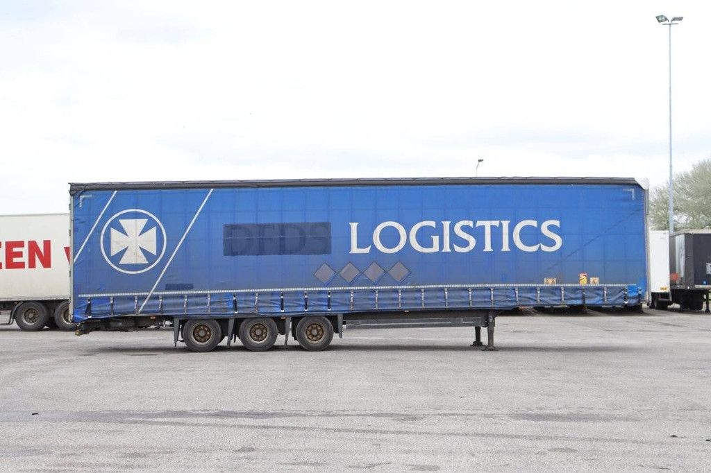 Schmitz Cargobull sliding tarpaulin trailer N/A 2013