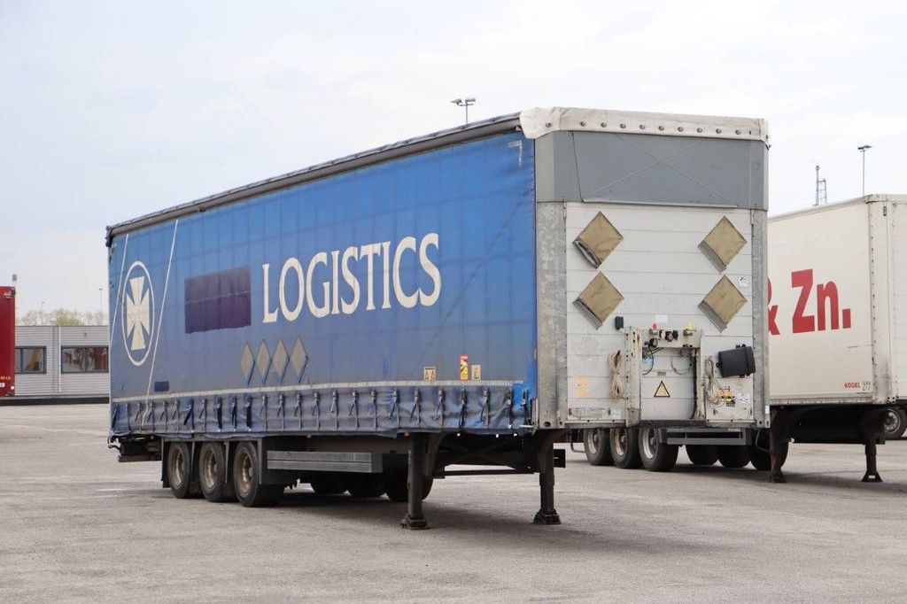 Schmitz Cargobull sliding tarpaulin trailer N/A 2013