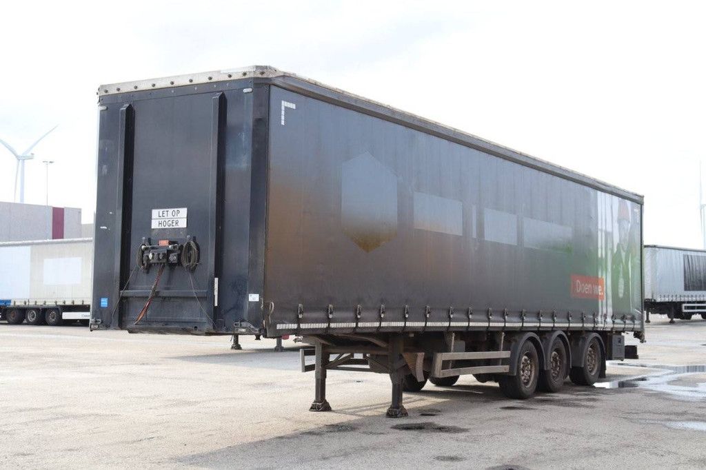 Curtainsideranhänger Pacton B3-001