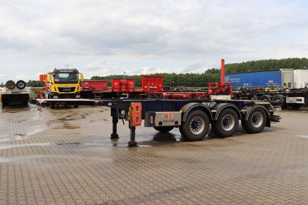 Van Hool 20FT/30FT ADR (EX/II EX/III FL AT) BPW + drum ALCOA galvanized liftaxle