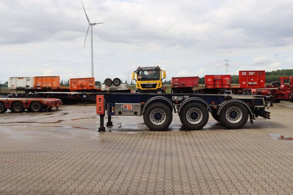 Van Hool 20FT/30FT ADR (EX/II EX/III FL AT) BPW + drum ALCOA galvanized liftaxle