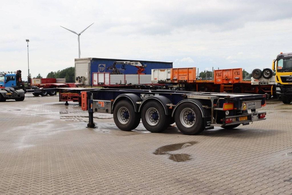 Van Hool 20FT/30FT ADR (EX/II EX/III FL AT) BPW + drum ALCOA galvanized liftaxle