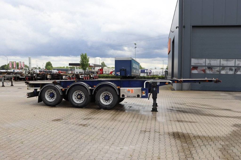Van Hool 20FT/30FT ADR (EX/II EX/III FL AT) BPW + drum ALCOA galvanized liftaxle