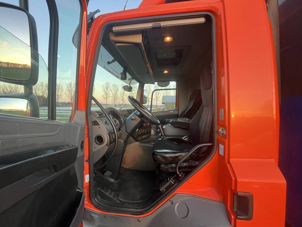 Box truck DAF CF230FA 4x2 Diesel 234 hp 2017
