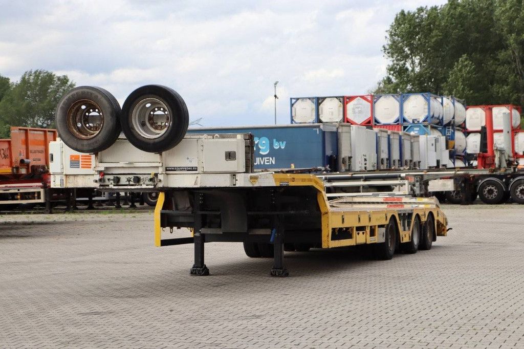 Broshuis E-2190/27 lowloader wheel well 4.1m extendable steering axle