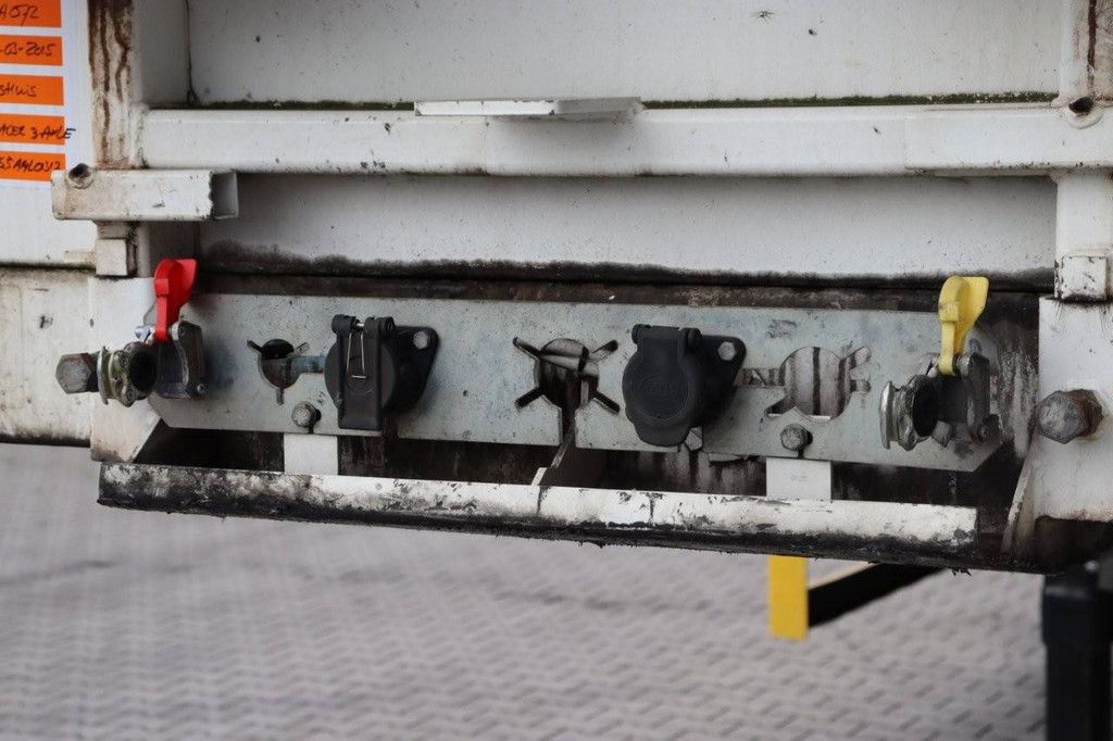 Broshuis E-2190/27 lowloader wheel well 4.1m extendable steering axle