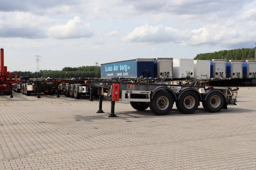 Van Hool 20FT/30FT ADR (EX/II EX/III FL AT) BPW + drum ALCOA galvanized liftaxle