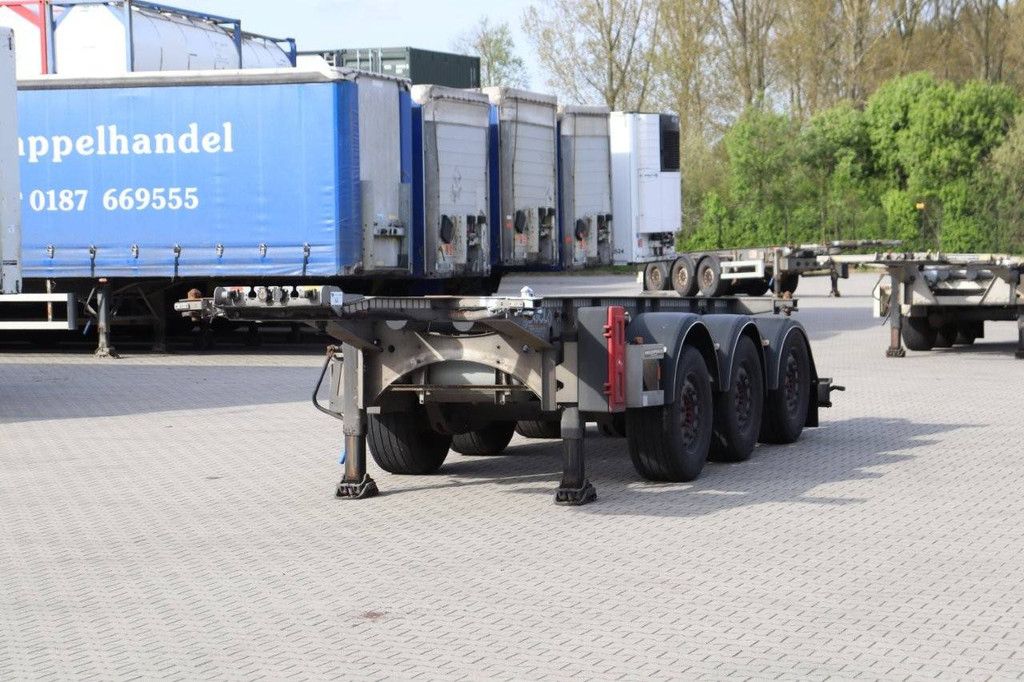 VAN HOOL 20FT/30FT ADR Chassis EMPTY WEIGHT: 2.990kg