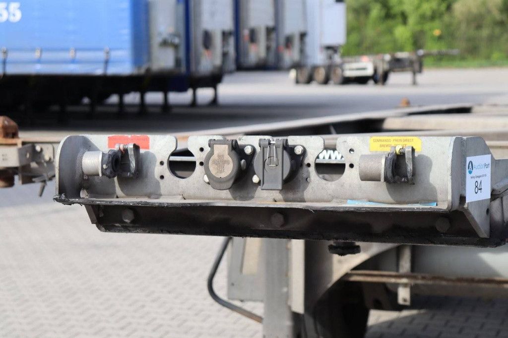 VAN HOOL 20FT/30FT ADR Chassis EMPTY WEIGHT: 2.990kg
