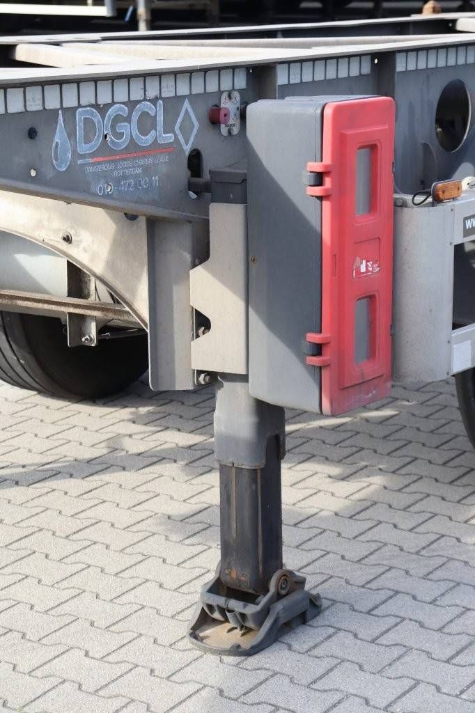 VAN HOOL 20FT/30FT ADR Chassis EMPTY WEIGHT: 2.990kg