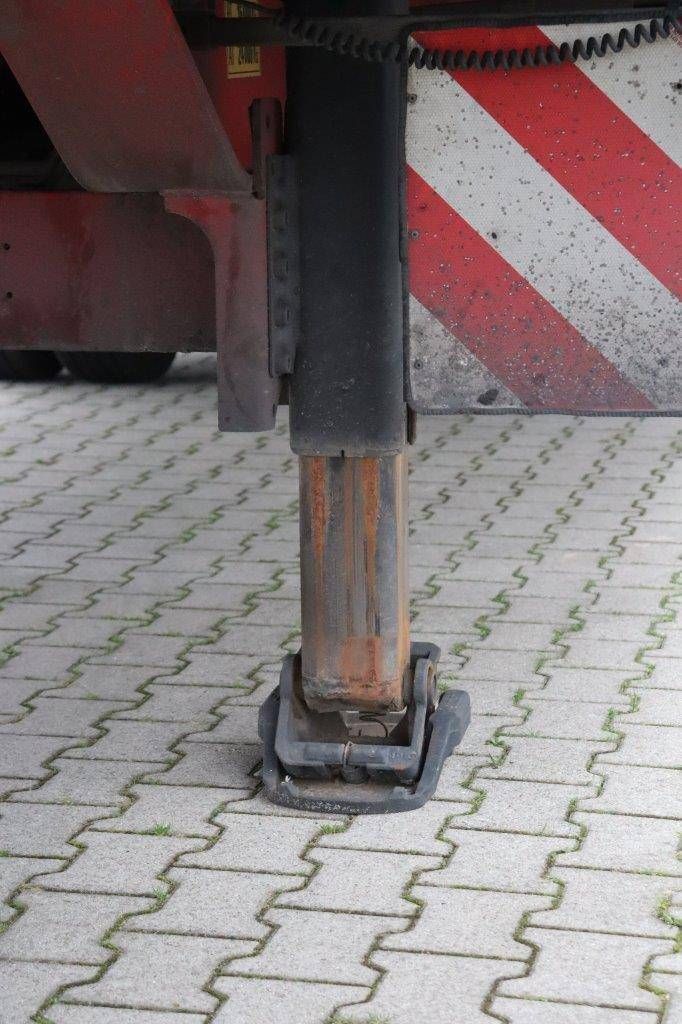 Kel-Berg Heavy-duty Mega-flatbed Twist-locks