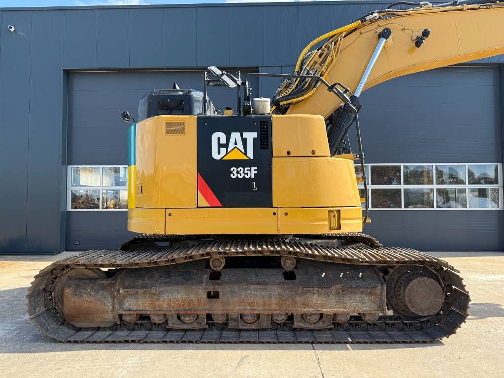 CAT 335 F L CR