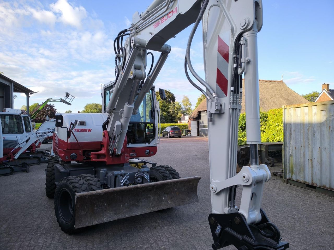 TAKEUCHI TB395W