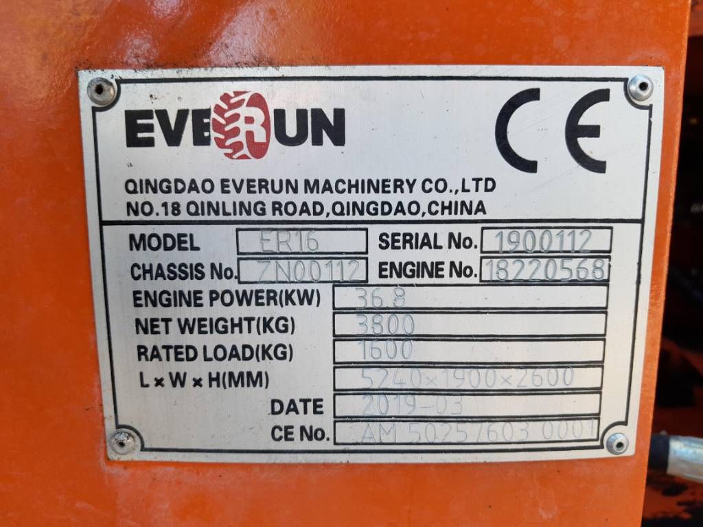 Everun ER 16 Shovel - Loader met pelikaanbak