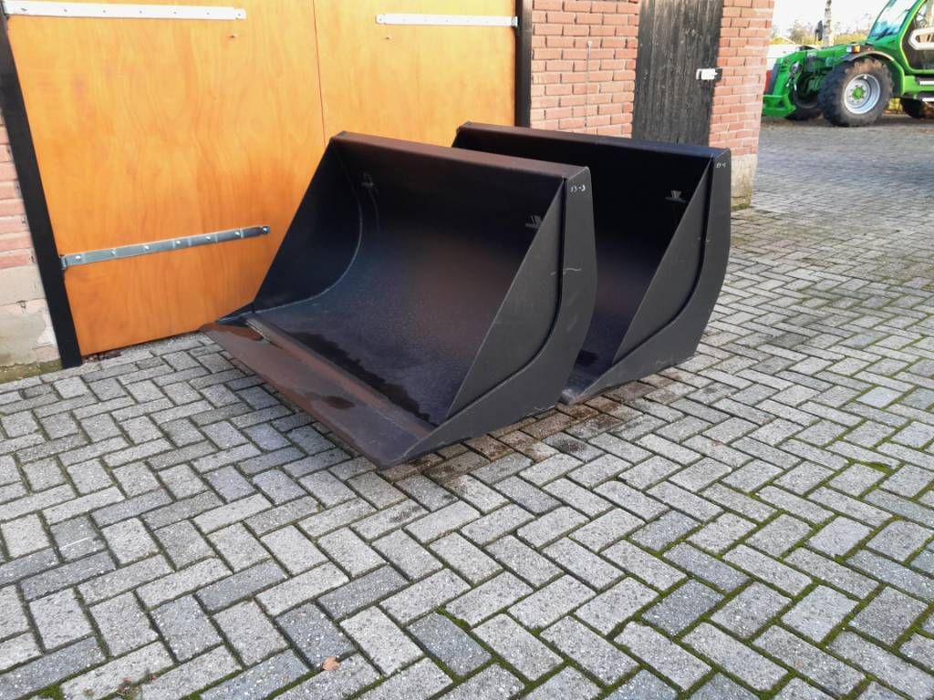 Schäffer overjarige puinbak volumebak grondbak minishovel