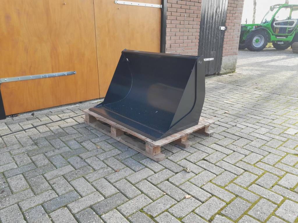 Schäffer overjarige puinbak volumebak grondbak minishovel