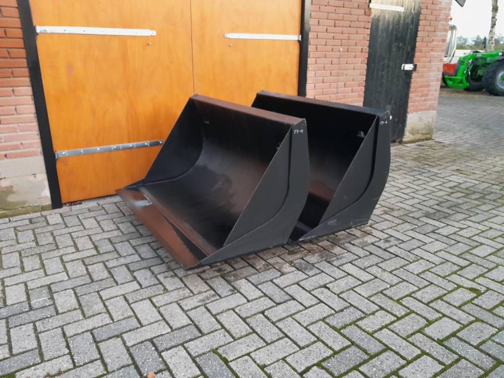 Schäffer overjarige puinbak volumebak grondbak minishovel