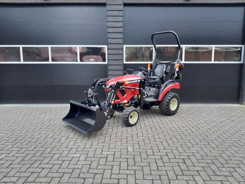 Yanmar SA 221 EENMALIGE actie met voorlader afneembaar