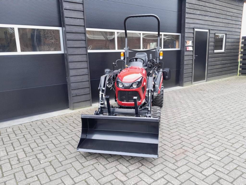 Yanmar SA 221 EENMALIGE actie met voorlader afneembaar