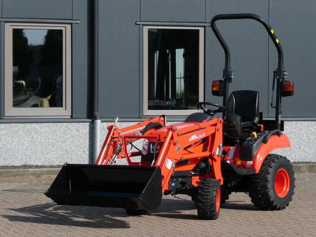 Kioti CS2510 4wd HST / 0001 Draaiuren / Voorlader