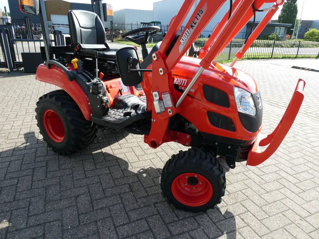 Kioti CS2510 4wd HST / 0001 Draaiuren / Voorlader