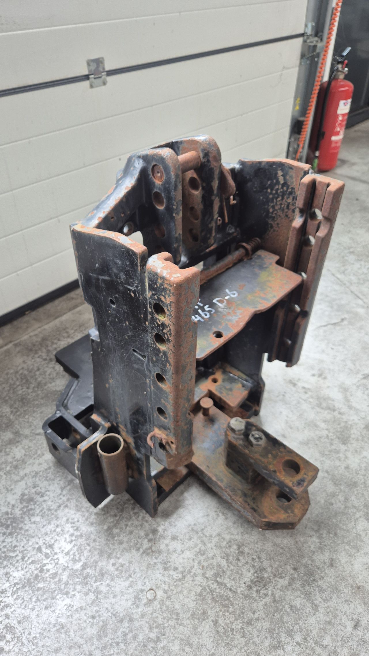 Trekhaakrail voor Massey Ferguson 6400 Claas Ares