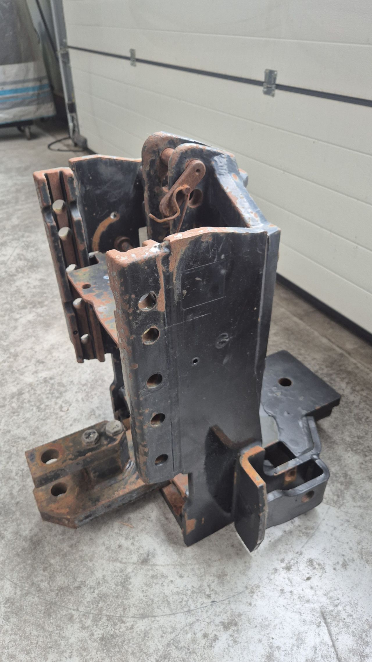 Trekhaakrail voor Massey Ferguson 6400 Claas Ares
