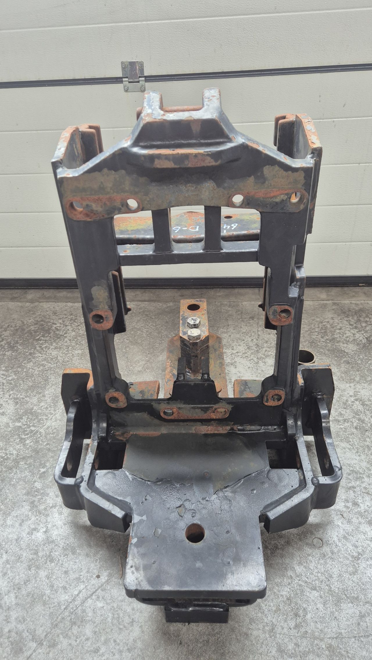 Trekhaakrail voor Massey Ferguson 6400 Claas Ares